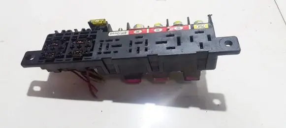 Skoda Superb B5 (3U) Fuse box set 8L0841822A
