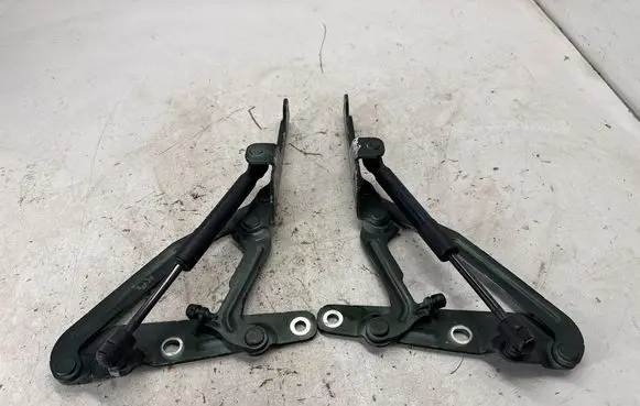 Chevrolet Camaro Tailgate/trunk/boot hinge 84045964 84045963