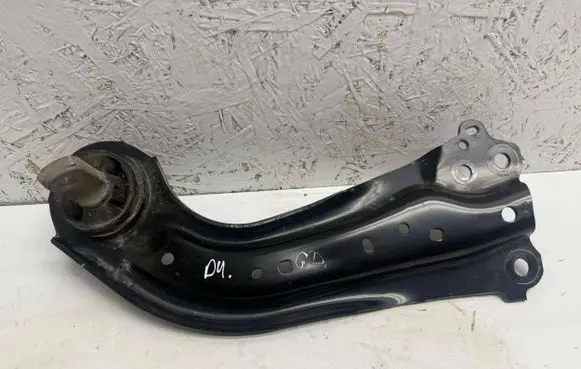 Rear control arm