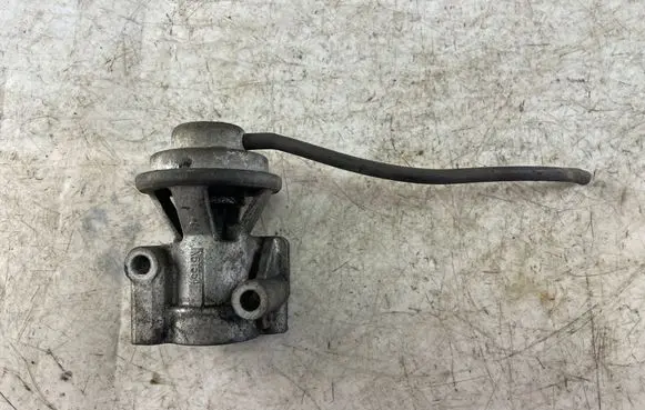 Mitsubishi Pajero Sport I EGR valve K5t554