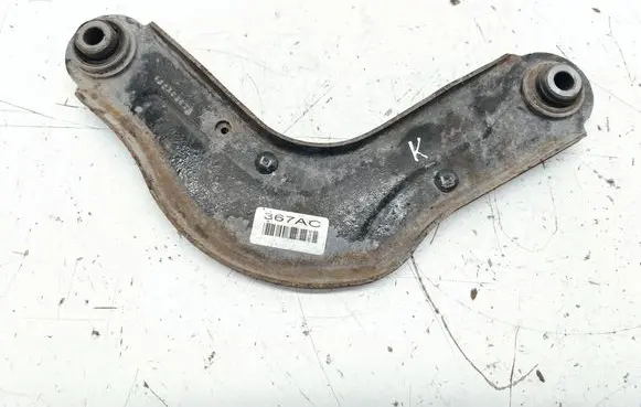 Chrysler Pacifica Rear control arm 68235367B