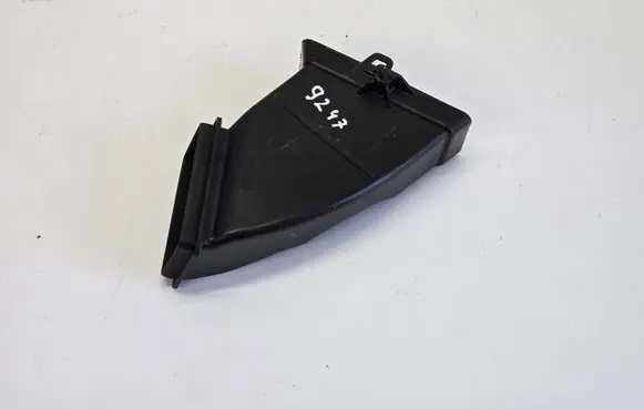 BMW 5 G30 G31 G38 Air intake duct part 7357247
