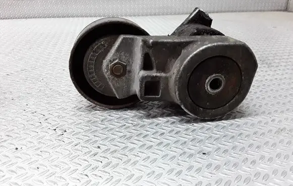 Mitsubishi Outlander Generator/alternator belt tensioner