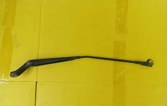 Peugeot 407 Front wiper blade arm