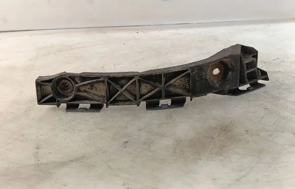 Lexus IS 220D-250-350 Rear bumper mounting bracket 5256253010