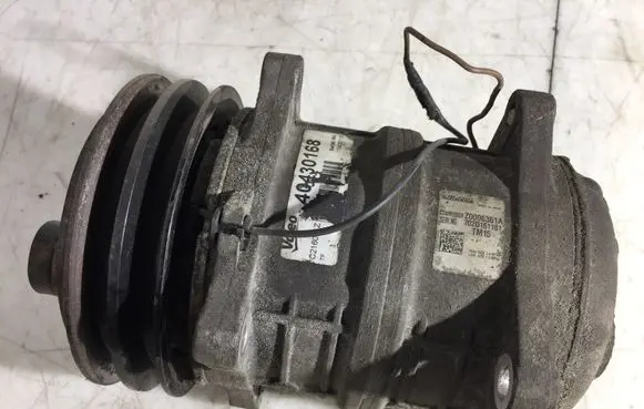 Mercedes-Benz Vito Viano W639 Air conditioning (A/C) compressor (pump) 40430168 Z0006351A