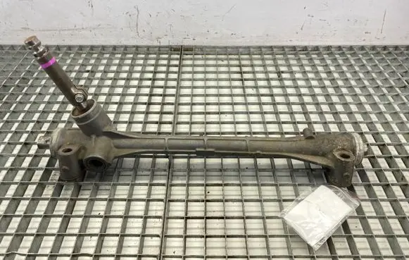 Toyota Avensis T270 Steering rack 001260PK