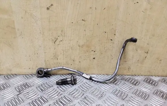 Mitsubishi Outlander Turbo turbocharger oiling pipe/hose
