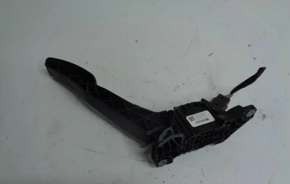 Ford Fiesta Accelerator throttle pedal H1BC9F836A1D 6PV01255004