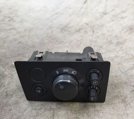 Opel Zafira B Light switch 13205863 LK04060130