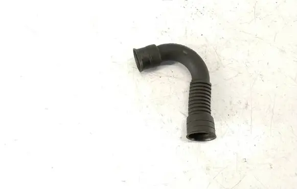 Audi A3 S3 8L Breather hose/pipe 038103493A