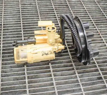 Mercedes-Benz C W205 In-tank fuel pump A2054701694