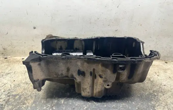 Renault Clio II Oil sump 8200273261