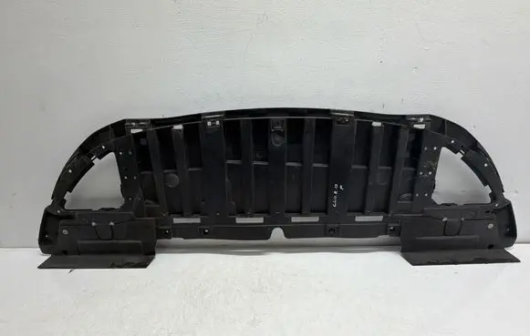 Renault Clio IV Front bumper skid plate/under tray 622564751R