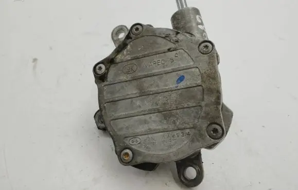 Vacuum pump