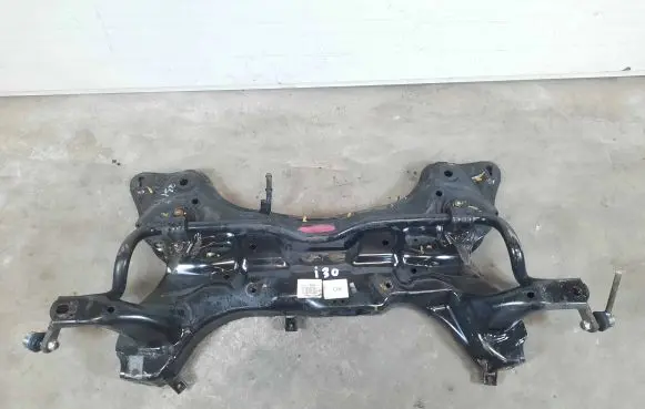 Hyundai i30 Front subframe 62401A6800 160216B0037