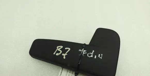Volkswagen PASSAT B7 Engine bonnet (hood) release handle 3C2823533