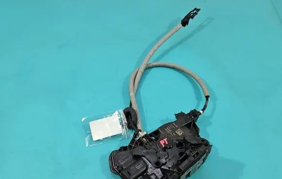 Skoda Superb B9 Rear door lock 3J0839016A IMPRK1562696