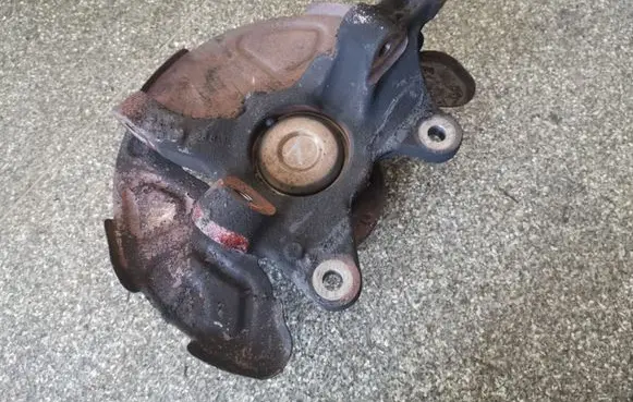 Mercedes-Benz Vito Viano W447 Front wheel hub
