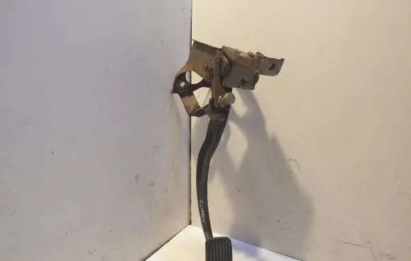 Clutch pedal