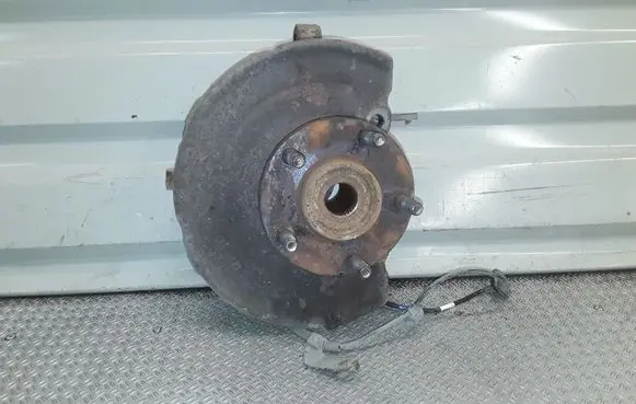 Mitsubishi Outlander Front wheel hub spindle knuckle