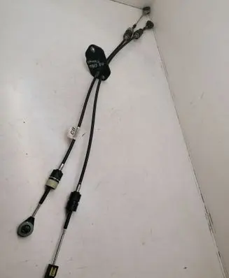 Gear shift cable linkage
