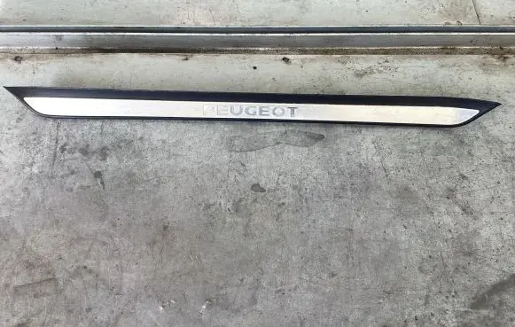 Peugeot 607 Front sill trim cover 9629149677