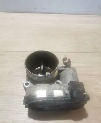 Volvo XC90 Throttle valve 8692720