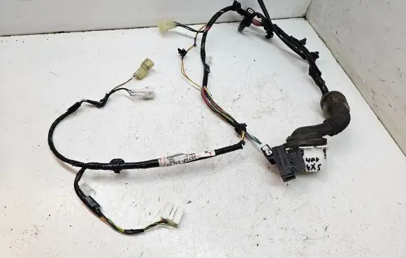 Suzuki SX4 Front door wiring loom 3675755L20