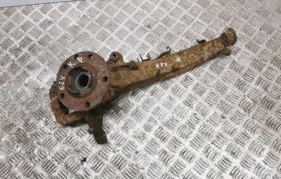 Audi Q7 4L Front wheel hub