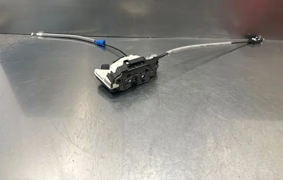 Skoda Citigo Front door lock 1S1837016C