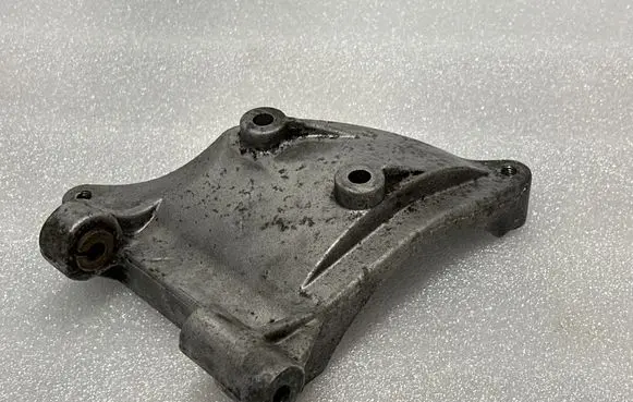 Audi A6 Allroad C5 A/C compressor mount bracket 059260885F