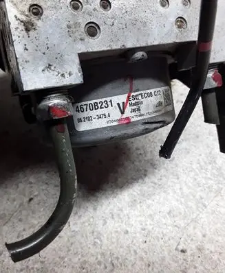Mitsubishi Outlander ABS control unit/module 4670B231