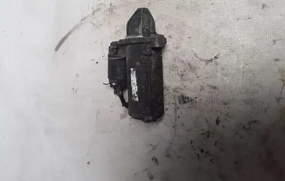 Mercedes-Benz C W203 Starter motor 0051511301 D7R28