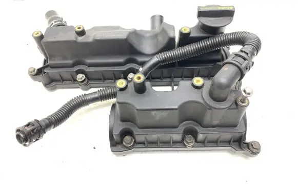 Ford Focus Rocker cam cover 201102181245 BM6C6M293