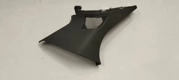 (C) pillar trim