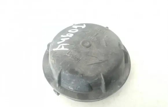 Volkswagen II LT Headlight/headlamp dust cover 89001146