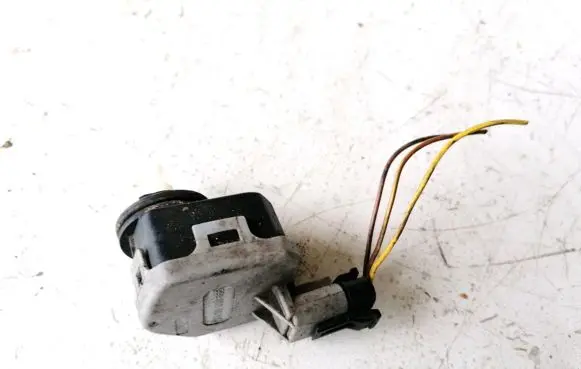 Opel Astra G Headlight level adjustment motor 90590665
