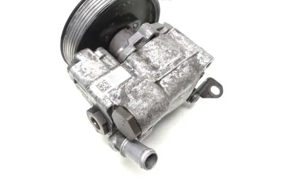BMW 5 E60 E61 Power steering pump 6780848 7802622 32427802622