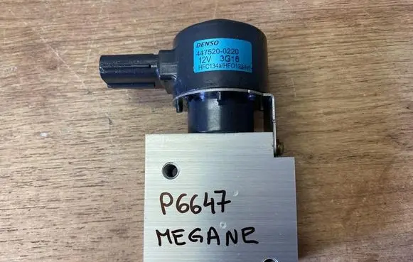Renault Megane E-Tech Air conditioning (A/C) expansion valve 4475200220