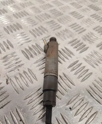 Volvo S80 Fuel injector 074130201Q