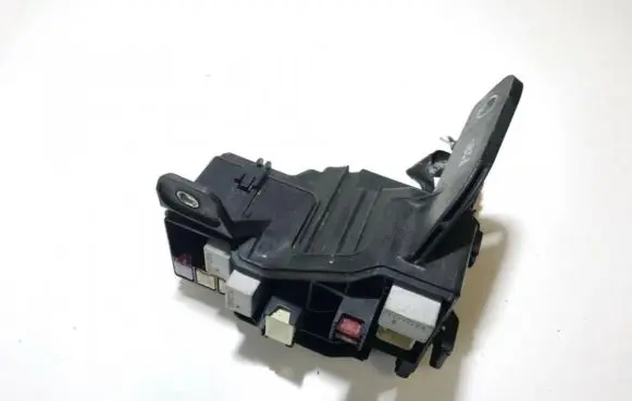 Toyota Avensis T220 Fuse box set 9008087019 90080-87019