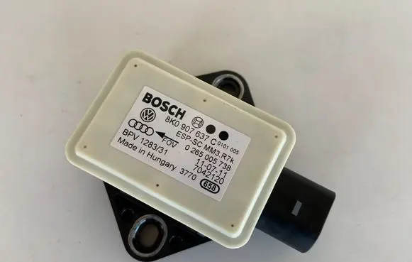 Audi A4 S4 B8 8K ESP acceleration yaw rate sensor 8K0907637C 0265005738