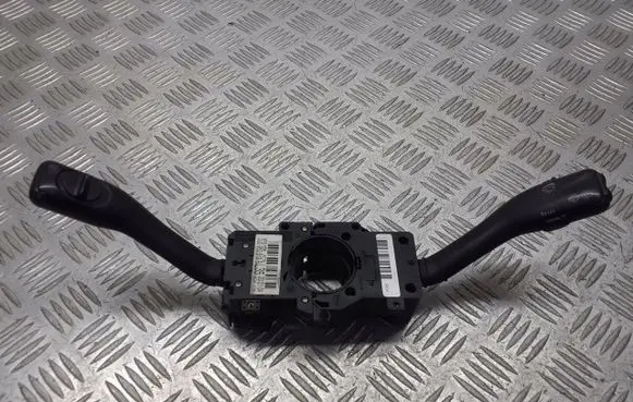 Skoda Octavia Mk2 (1Z) Headlight wiper switch 3U0953513B