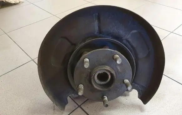 Subaru Outback (BS) Rear wheel hub
