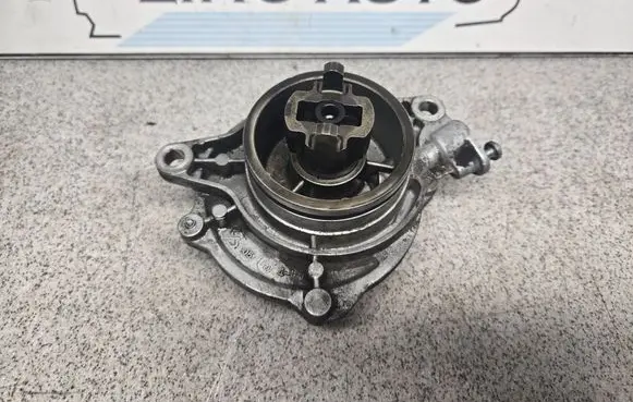 BMW 3 E90 E91 Vacuum pump 11667791232