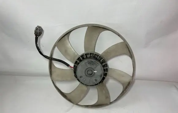 Lexus RX III Radiator active air flap actuator 1636331390