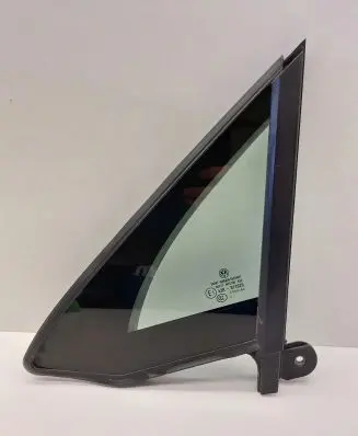 Volkswagen PASSAT B8 Front door vent window glass four-door 3G0845113C