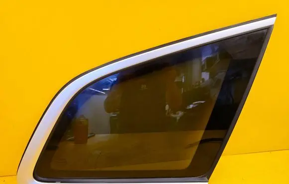 Volvo XC60 Rear windscreen/windshield window