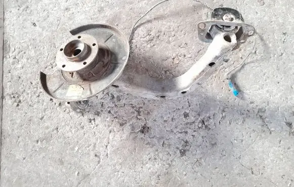 BMW 3 E46 Coil spring/strut mount 1097290